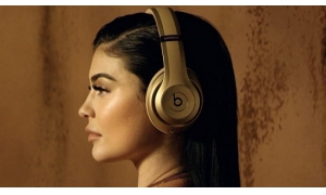 苹果推出Beats定制版耳机 凯莉&#8226;詹纳代言