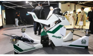迪拜警方展出了由俄罗斯打造的电动四旋翼飞行器