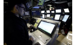 美国海军成功将一枚Xbox游戏机手柄整合核潜艇控制系统中