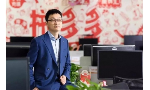 拼多多带着镣铐上市，左手低价右手罚款，三年融资百亿亏损13亿