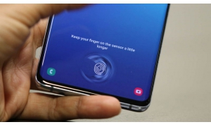 三星在考虑放弃屏幕指纹识别，改为使用 3D 人脸识别功能