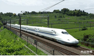 法国新型高铁时速650，喊话中国复兴号，却明白了什么叫差距！
