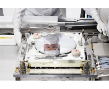 ASML 完成第 100 台 EUV 光刻机出货:2021 年产能将大增