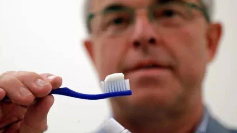 英国伯明翰大学科学家 刷牙可减低感染新冠风险