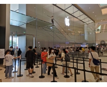 零部件短缺致苹果 iPhone 13 创下最长等待期 富士康员工「悠闲」度国庆