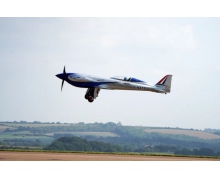 罗罗公司的「创新精神 」号时速达到 387 英里 成为世界上最快的电动飞机