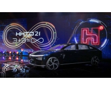 鸿海董事长刘扬伟：预估 2025 年将拿下电动汽车 5% 市占率