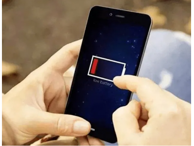 手机不能耗完电才充电？网友：我买的是手机还是亲爹？