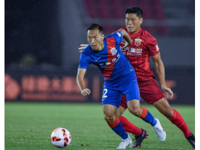 足球报：若联赛恢复主客场，上海两队可能将主场设在第三地