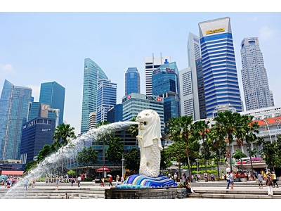 新加坡成为经济发达国家，仅仅是因为其优越的地理位置吗？
