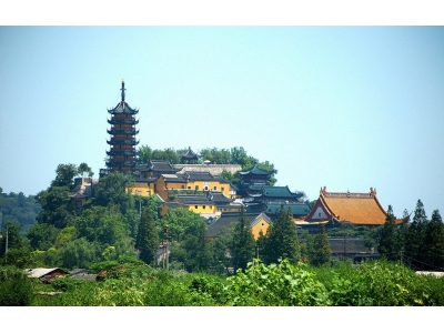 镇江发展潜力大，还是扬州泰州大？