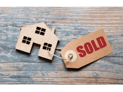 在房地产行业，房地产销售主要做什么？