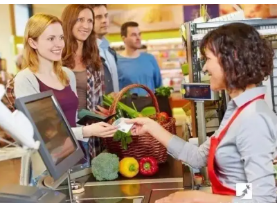 在超市当收银员是一种什么样的工作性质？
