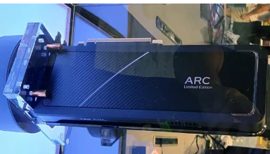 英特尔终于展示了实际的Arc炼金术士桌面显卡